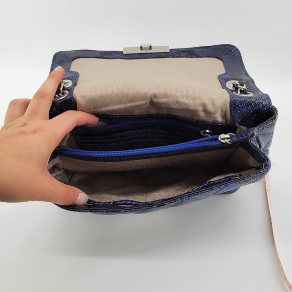 Michael Kors quilted purse blue black snakeskin - Picture 4 of 6